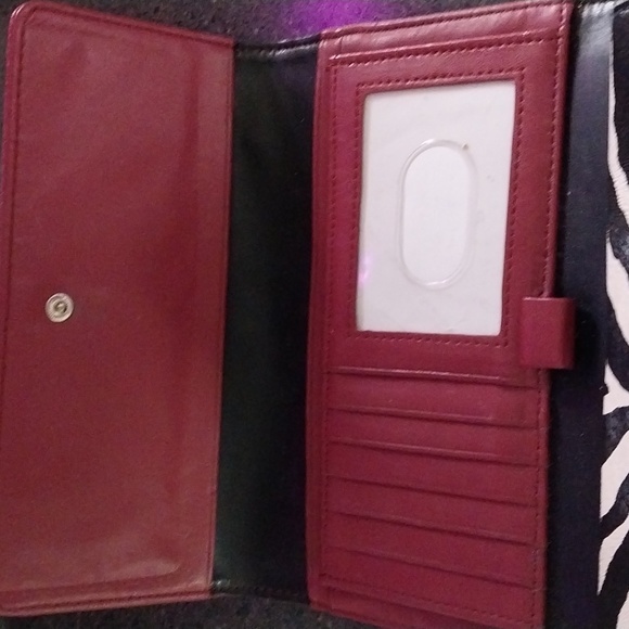 Wallet - Picture 3 of 5